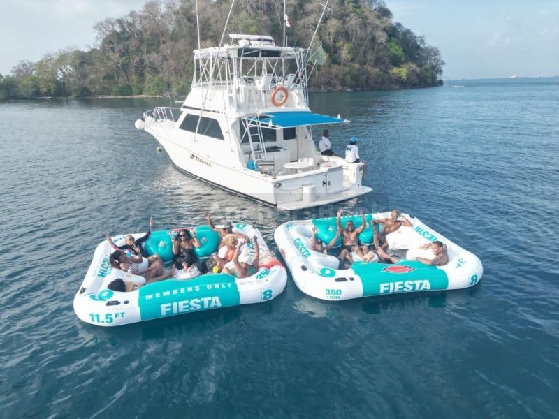 Half-Day 4 Hour Private Cruising at Panama Bay - Viking 46' | AnchorsBook Photo Half-Day 4 Hour Private Cruising at Panama Bay - Viking 46'