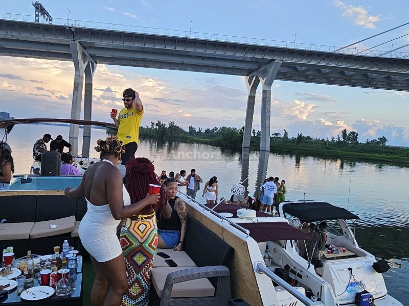 Party Houseboat Cruise In Montreal, Quebec | Max 25 Guests | AnchorsBook Photo Party Houseboat Cruise In Montreal, Quebec | Max 25 Guests