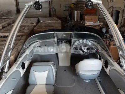 Bayliner 185 Flight Series Boat Rental - 2 Hours Minimum - Melbourne