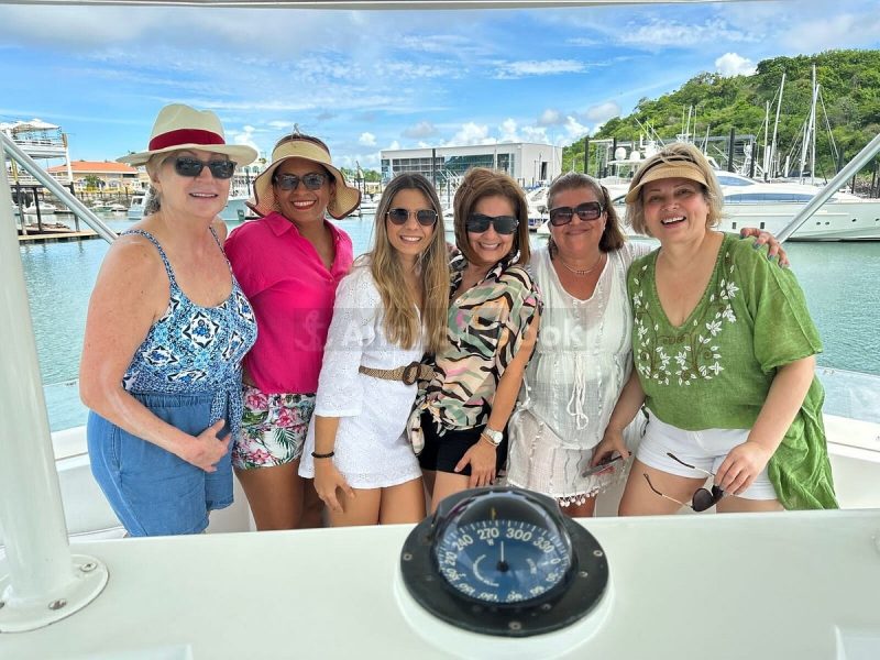 Half-Day 4 Hour Private Cruising at Panama Bay - Viking 46' | AnchorsBook Photo Half-Day 4 Hour Private Cruising at Panama Bay - Viking 46'