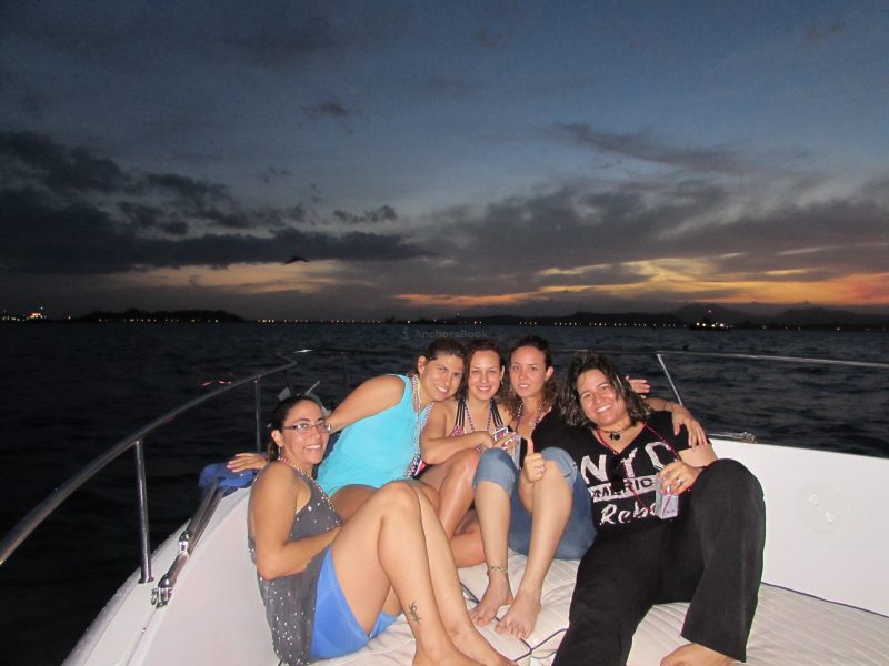 Half-Day 4 Hour Private Cruising and Fishing Tour at Panama Bay | AnchorsBook Photo Half-Day 4 Hour Private Cruising and Fishing Tour at Panama Bay