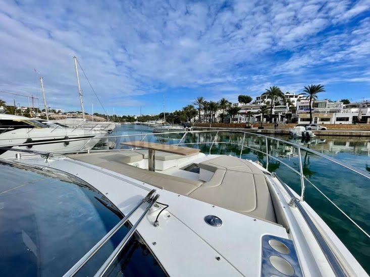 2018 Fairline Squadron 53ft Luxury Yacht | AnchorsBook Photo 2018 Fairline Squadron 53ft Luxury Yacht