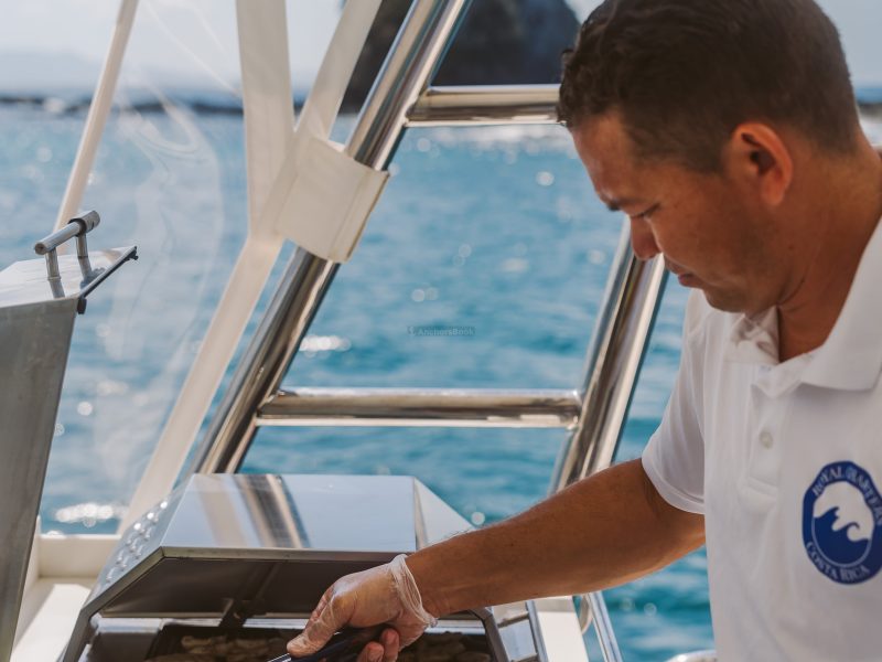 Private Morning 4 Hour Yacht Tour in Costa Rica - 51ft Leopard! (Food & Drinks included) | AnchorsBook Photo Private Morning 4 Hour Yacht Tour in Costa Rica - 51ft Leopard! (Food & Drinks included)