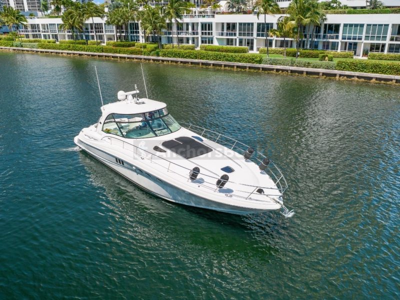 52' Sea Ray Yacht Charter for 12 people in Cancún | AnchorsBook Photo 52' Sea Ray Yacht Charter for 12 people in Cancún