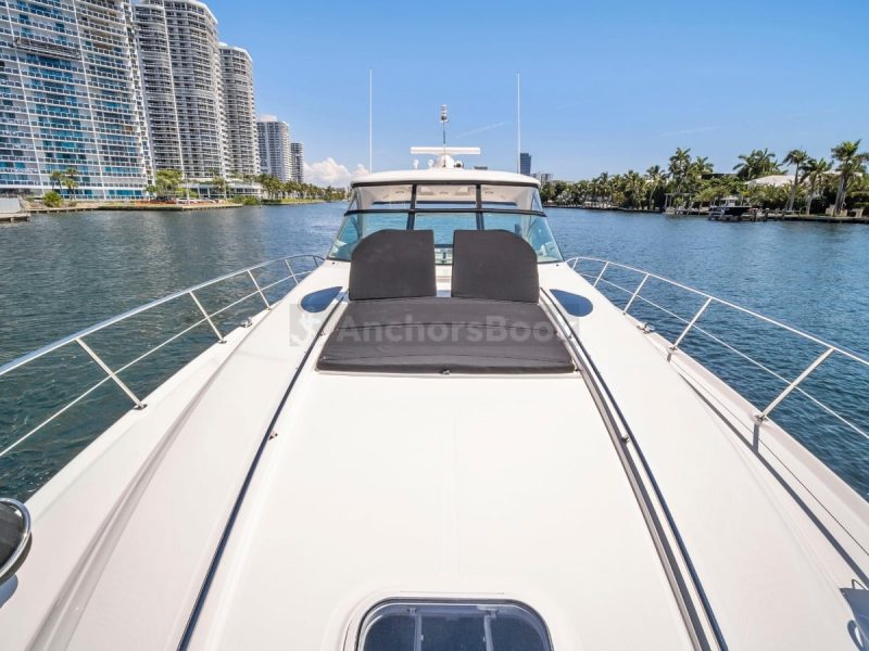 52' Sea Ray Yacht Charter for 12 people in Cancún | AnchorsBook Photo 52' Sea Ray Yacht Charter for 12 people in Cancún