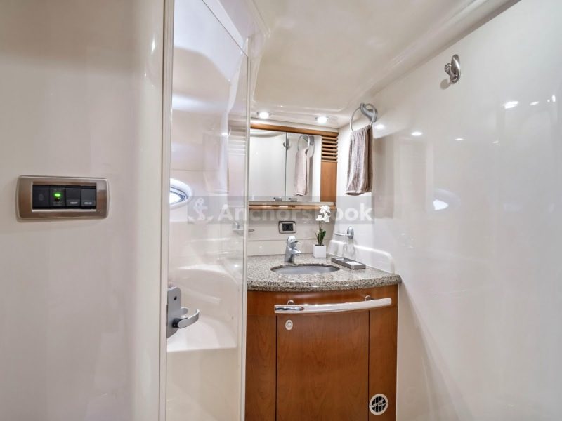 52' Sea Ray Yacht Charter for 12 people in Cancún | AnchorsBook Photo 52' Sea Ray Yacht Charter for 12 people in Cancún