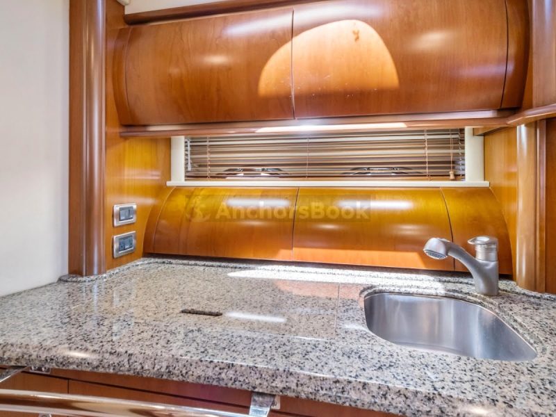 52' Sea Ray Yacht Charter for 12 people in Cancún | AnchorsBook Photo 52' Sea Ray Yacht Charter for 12 people in Cancún
