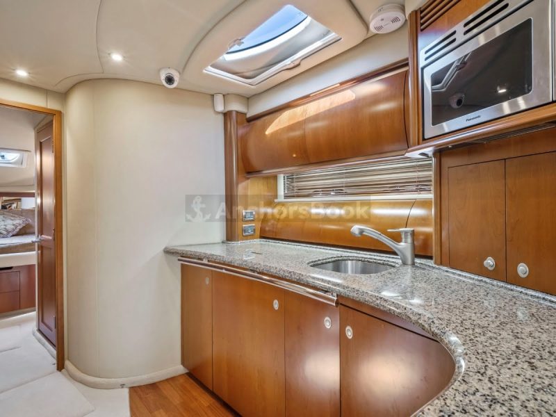 52' Sea Ray Yacht Charter for 12 people in Cancún | AnchorsBook Photo 52' Sea Ray Yacht Charter for 12 people in Cancún