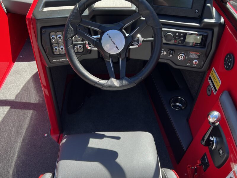 2019 Moomba Wakeboat For Rental In Oregon! | AnchorsBook Photo 2019 Moomba Wakeboat For Rental In Oregon!