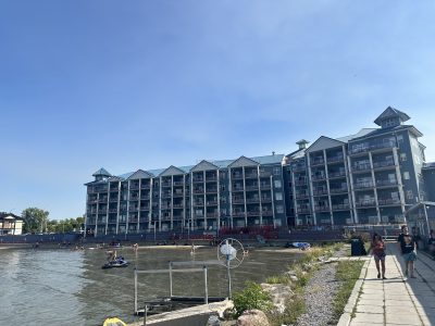 1-7 Day Boat Rental In Alberta, Edmonton | Southbay S222 | AnchorsBook Photo Seadoo Switch (3 hours Min) Maximum 9 Guests in Sylvan Lake Alberta