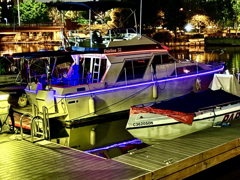 35' Fairbanks Flybridge 12 Guests - (2hr minimum) - Mississauga/ Toronto/ Oakville/ Hamilton/ Scarborough Bluffs/ GTA | AnchorsBook Photo 35' Fairbanks Flybridge 12 Guests - (2hr minimum) - Mississauga/ Toronto/ Oakville/ Hamilton/ Scarborough Bluffs/ GTA