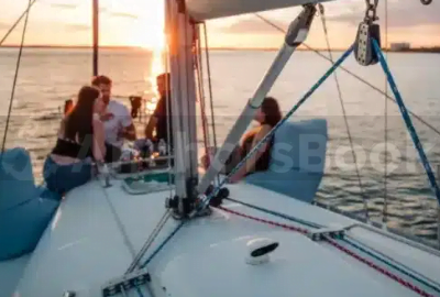 South Carolina Boat Rental & Yacht Charter | AnchorsBook Photo 2000 BENETEAU 362 SAILBOAT - 2.5 Hour Private Luxury Sailboat Tour