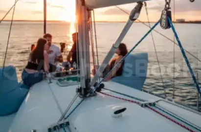2000 BENETEAU 362 SAILBOAT - 2.5 Hour Private Luxury Sailboat Tour | AnchorsBook Photo 2000 BENETEAU 362 SAILBOAT - 2.5 Hour Private Luxury Sailboat Tour