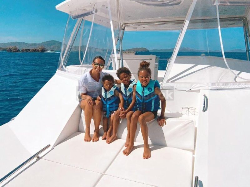 Private Morning 4 Hour Yacht Tour in Costa Rica - 51ft Leopard! (Food & Drinks included) | AnchorsBook Photo Private Morning 4 Hour Yacht Tour in Costa Rica - 51ft Leopard! (Food & Drinks included)