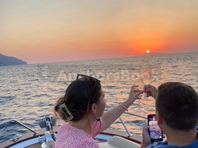MULTIPLE HOURS RENTAL - Sunseeker Manhattan 55ft | AnchorsBook Photo Noleggio barca da Sorrento a Capri