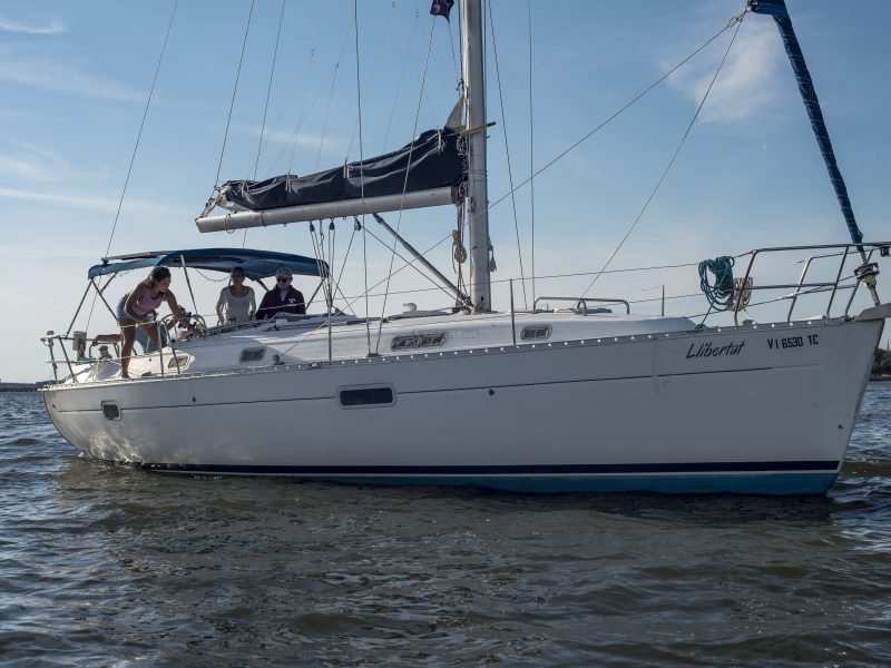 2000 BENETEAU 362 SAILBOAT - 2.5 Hour Private Luxury Sailboat Tour | AnchorsBook Photo 2000 BENETEAU 362 SAILBOAT - 2.5 Hour Private Luxury Sailboat Tour