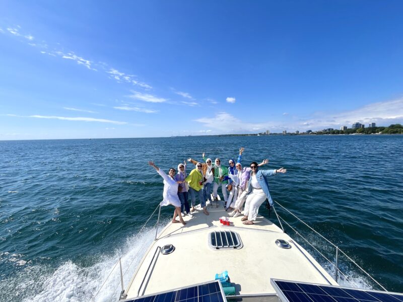 35' Fairbanks Flybridge 12 Guests - (2hr minimum) - Mississauga/ Toronto/ Oakville/ Hamilton/ Scarborough Bluffs/ GTA | AnchorsBook Photo 35' Fairbanks Flybridge 12 Guests - (2hr minimum) - Mississauga/ Toronto/ Oakville/ Hamilton/ Scarborough Bluffs/ GTA