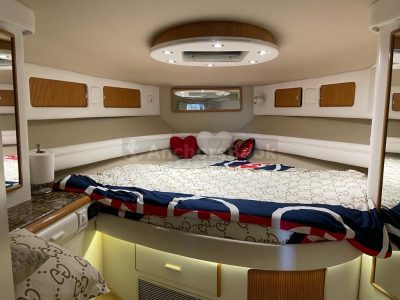 Dubai 70 ft Luxury Yacht Rental - 25PAX | AnchorsBook Photo Luxury New 60ft Yacht in Dubai Marina