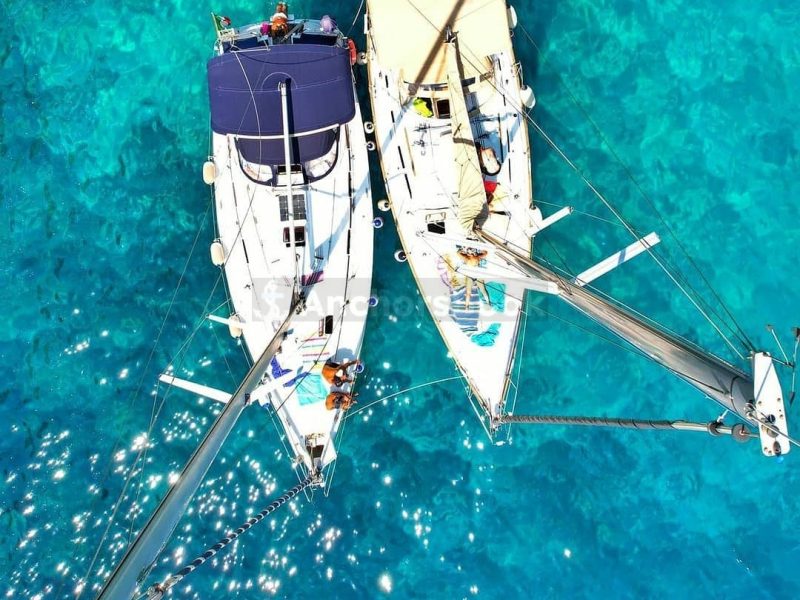 Daily charter on sail boat with lunch | AnchorsBook Photo Daily charter on sail boat with lunch