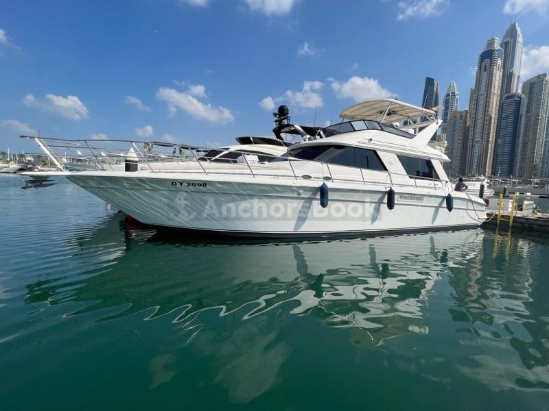 Luxury New 60ft Yacht in Dubai Marina | AnchorsBook Photo Luxury New 60ft Yacht in Dubai Marina