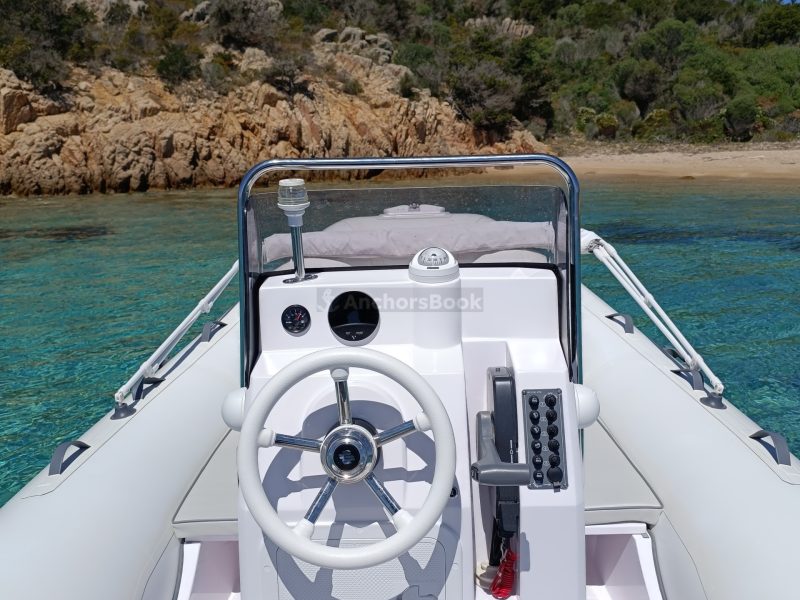 Selva D540 Evolution rubber boat available for rent without skipper | AnchorsBook Photo Selva D540 Evolution rubber boat available for rent without skipper