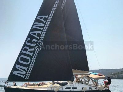 Daily charter on sail boat with lunch