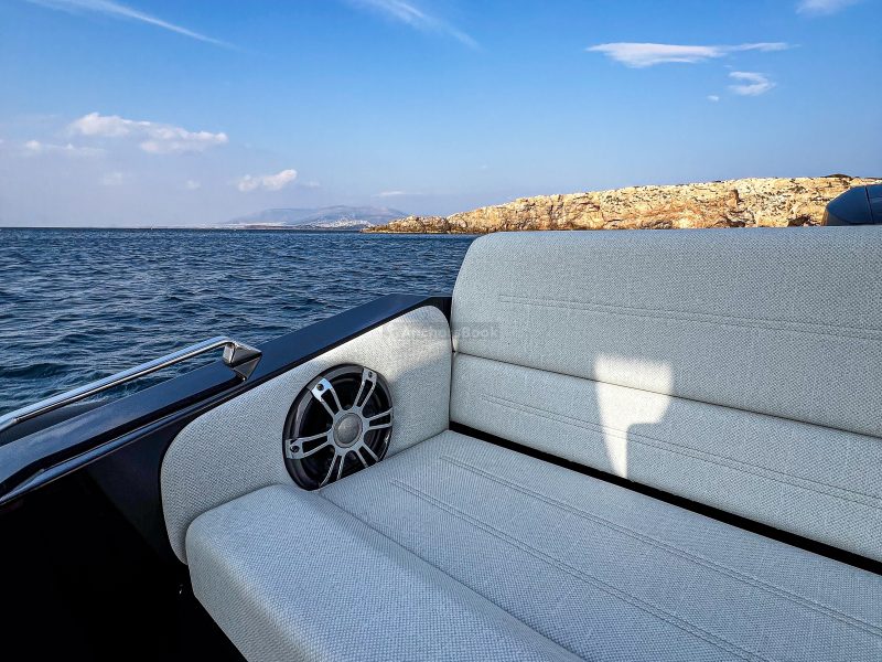SEAFIGHTER SHADOW 40FT / SEA WOLF (4 Hours Minimum) | AnchorsBook Photo SEAFIGHTER SHADOW 40FT / SEA WOLF (4 Hours Minimum)