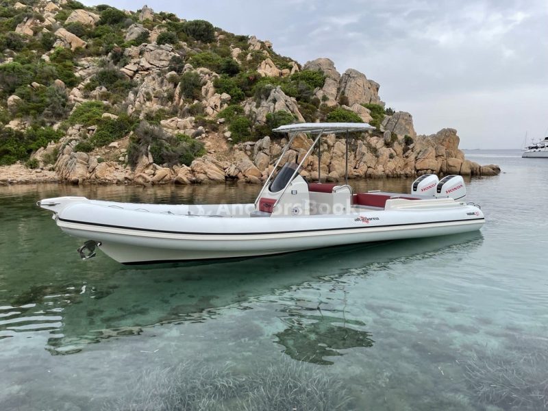 Altamarea Wave 27 gt rubber boat available for rental with or without skipper | AnchorsBook Photo Altamarea Wave 27 gt rubber boat available for rental with or without skipper