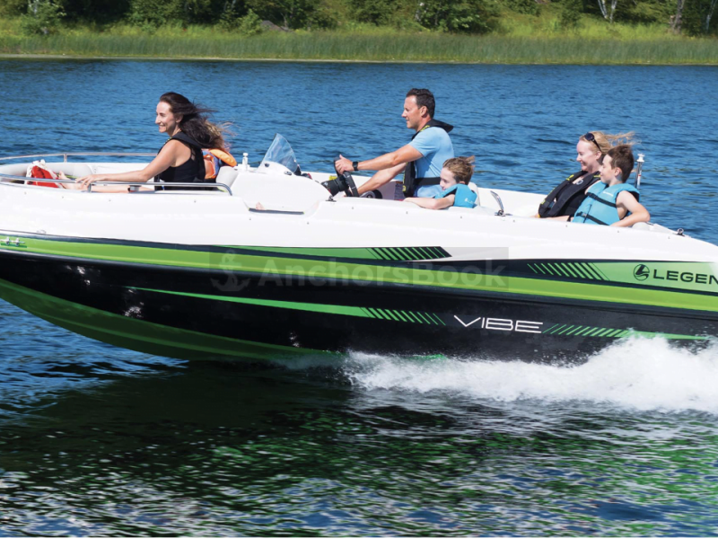 Boat Rental In Muskoka, Gravenhurst - 19ft Deck Boat Rental (115HP, 10 Max Guests) | AnchorsBook Photo Boat Rental In Muskoka, Gravenhurst - 19ft Deck Boat Rental (115HP, 10 Max Guests)