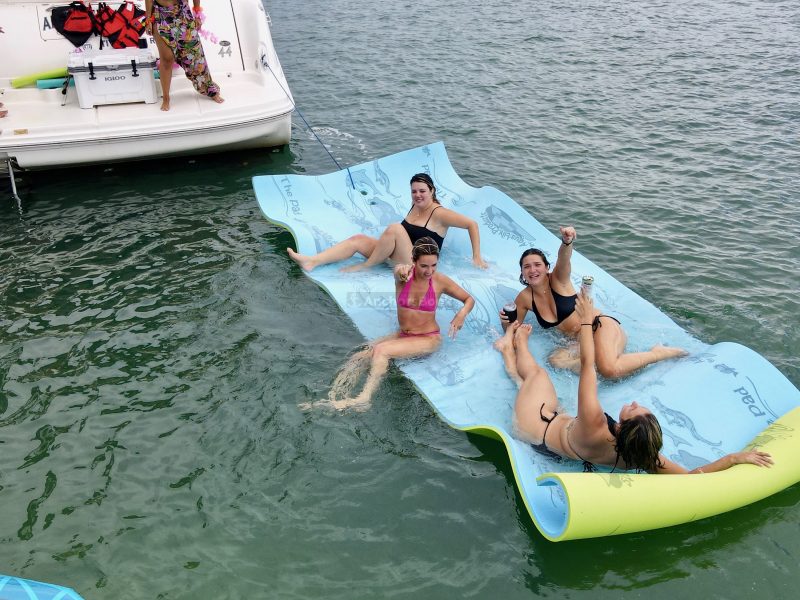 ⭐ SeaRay 45ft 🛥 (Monday to Thursday Get one FREE hour.🥂🍾)