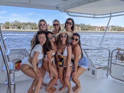 South Carolina Boat Rental & Yacht Charter | AnchorsBook Photo Luxury Motor Yacht Charter