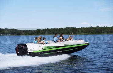 D20 Deck Boat Rental - 24hr Full Day Rental In Muskoka, Gravenhurst (Massive Discounts For Booking Multiple Days)