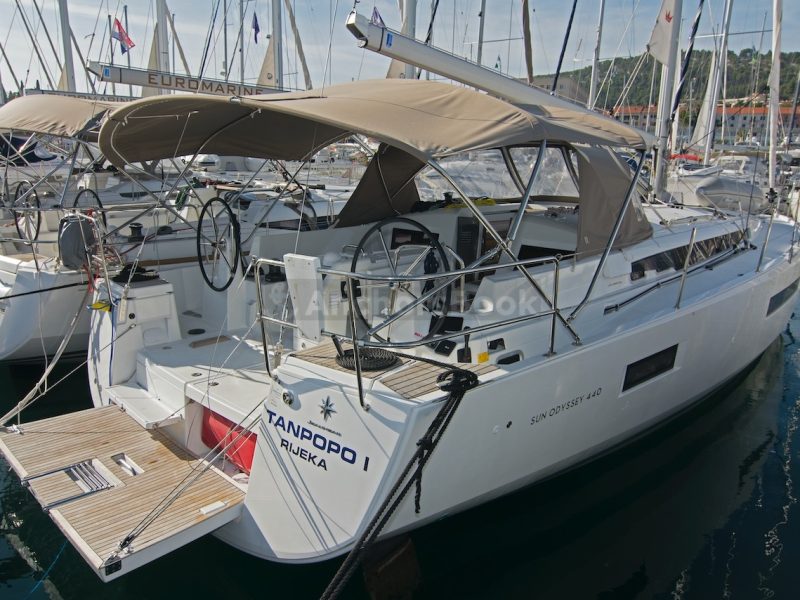 Sun Odyssey 440 - Tanpopo - 2019 | AnchorsBook Photo Sun Odyssey 440 - Tanpopo - 2019