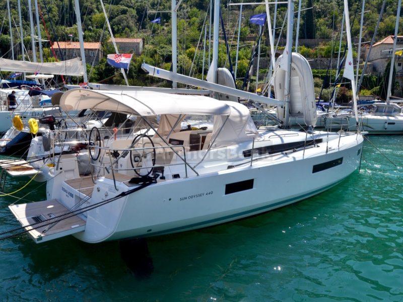Sun Odyssey 440 - Sigma Kiss - 2018 | AnchorsBook Photo Sun Odyssey 440 - Sigma Kiss - 2018