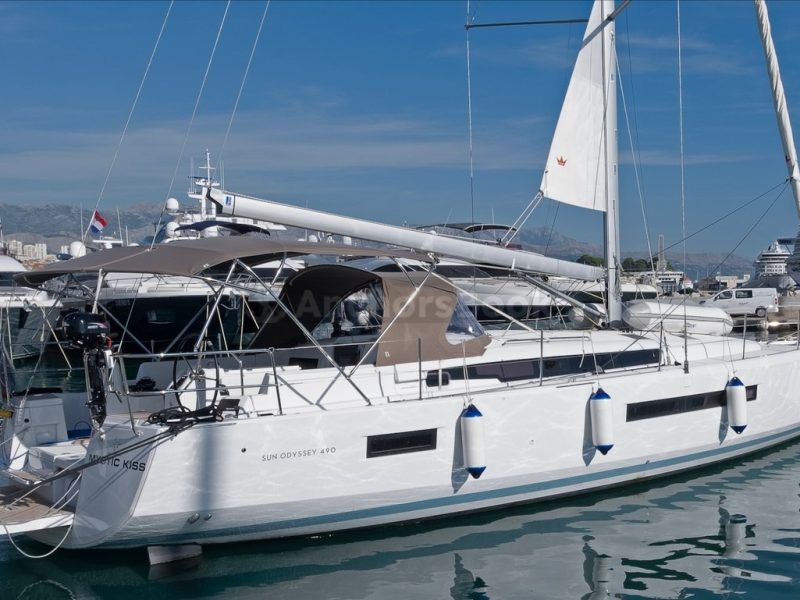 Sun Odyssey 490 - 4 + 1 cab. - Mystic Kiss - 2024 | AnchorsBook Photo Sun Odyssey 490 - 4 + 1 cab. - Mystic Kiss - 2024