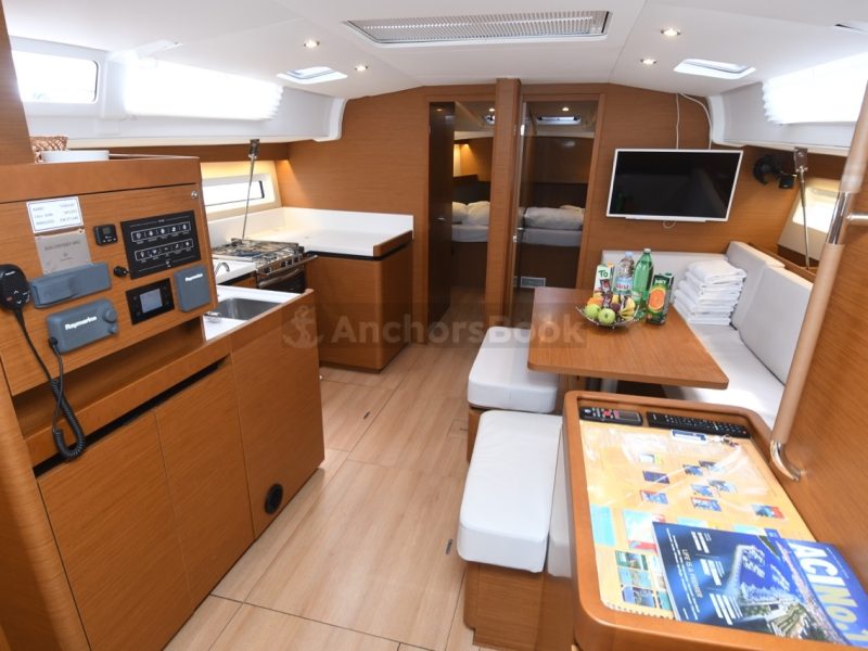 Sun Odyssey 490 - 5 cab. - Caruso - 2019 | AnchorsBook Photo Sun Odyssey 490 - 5 cab. - Caruso - 2019
