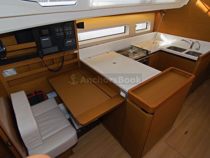 Sun Odyssey 440 - Tanpopo - 2019 | AnchorsBook Photo Sun Odyssey 440 - Tanpopo - 2019