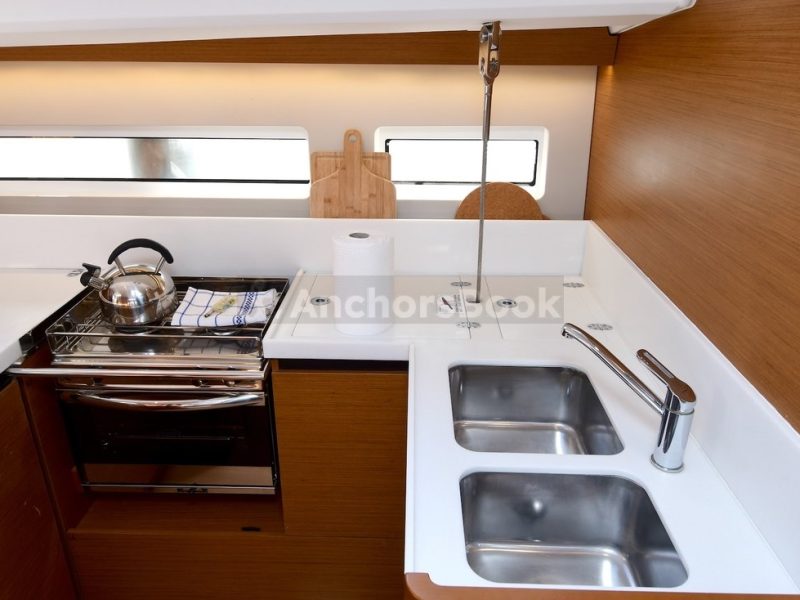 Sun Odyssey 440 - Tethys - 2019 | AnchorsBook Photo Sun Odyssey 440 - Tethys - 2019