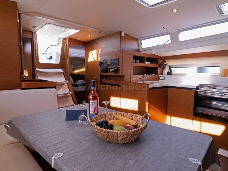 Sun Odyssey 490 - 4 + 1 cab. - Mystic Kiss - 2024 | AnchorsBook Photo Sun Odyssey 490 - 4 + 1 cab. - Mystic Kiss - 2024
