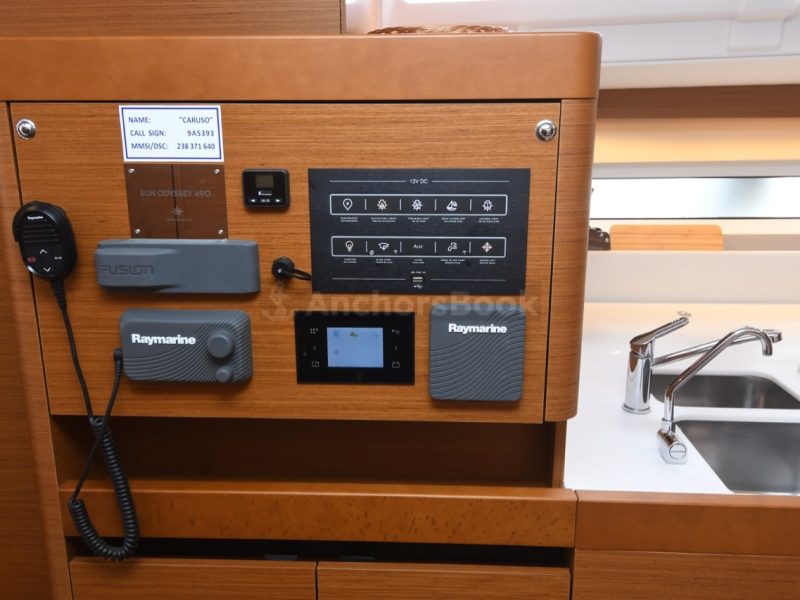 Sun Odyssey 490 - 5 cab. - Caruso - 2019 | AnchorsBook Photo Sun Odyssey 490 - 5 cab. - Caruso - 2019