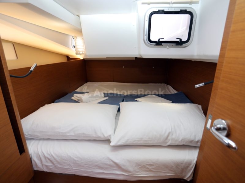 Sun Odyssey 440 - Big Kiss - 2019 | AnchorsBook Photo Sun Odyssey 440 - Big Kiss - 2019