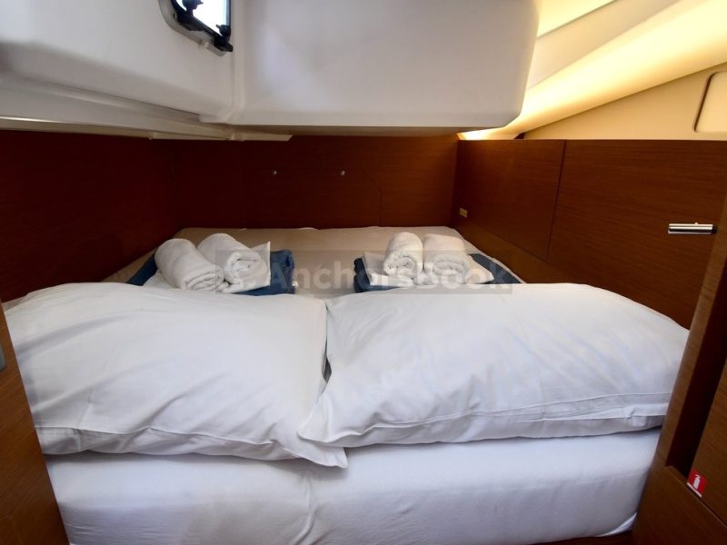 Sun Odyssey 440 - Tethys - 2019 | AnchorsBook Photo Sun Odyssey 440 - Tethys - 2019