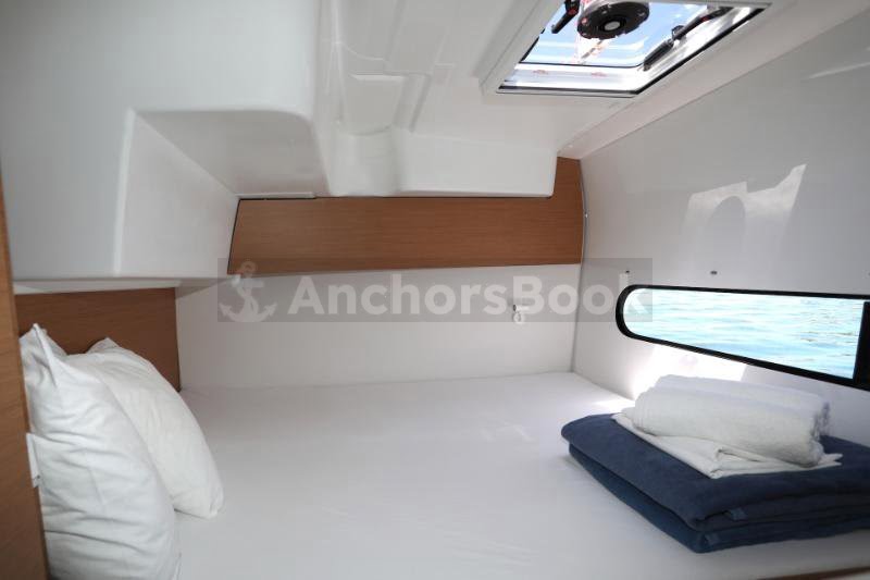 Excess 11 – Gold Kiss – 2023 | AnchorsBook Photo Excess 11 – Gold Kiss – 2023