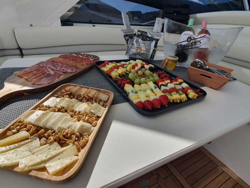 Full Day Luxury Private Yacht Cruise In Albufeira Portugal - Food & Drinks Included | AnchorsBook Photo Full Day Luxury Private Yacht Cruise In Albufeira Portugal - Food & Drinks Included