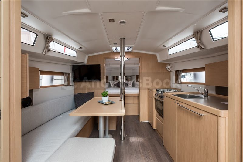 Oceanis 38.1 Beneteau - Majano - Full Week Charter In Split, Croatia | AnchorsBook Photo Oceanis 38.1 Beneteau - Majano - Full Week Charter In Split, Croatia