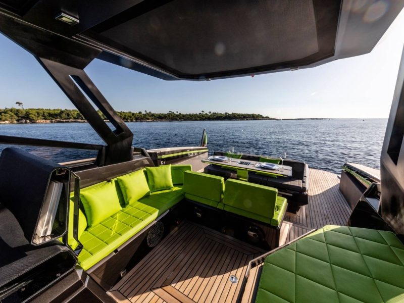 Full Day Yacht Charter In Italy - EVO 43 R4 WA | AnchorsBook Photo Full Day Yacht Charter In Italy - EVO 43 R4 WA