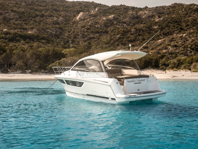 Full Day Boat Rental In Italy - JEANNEAU LEADER 9 HT | AnchorsBook Photo Full Day Boat Rental In Italy - JEANNEAU LEADER 9 HT