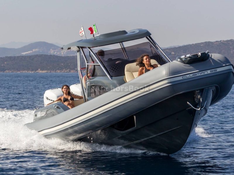 Full Day Boat Rental In Italy - JOKER BOAT CLUBMAN 35 | AnchorsBook Photo Full Day Boat Rental In Italy - JOKER BOAT CLUBMAN 35