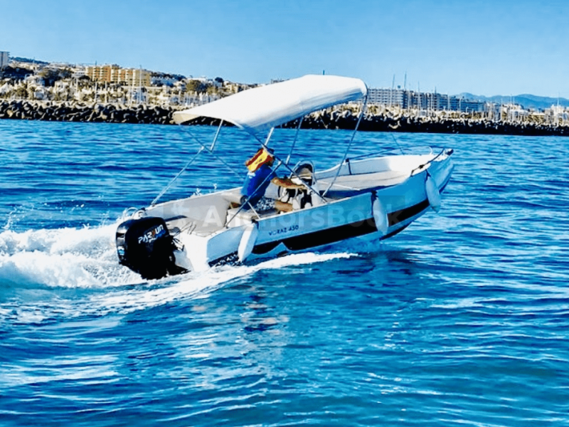 Rent a Boat without License - Voracious | AnchorsBook Photo Rent a Boat without License - Voracious
