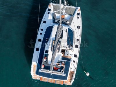 Galeon 440 Fly "FGstar Mini" (46 FT) | AnchorsBook Photo Aura 51 Fountaine Pajot - Princess - Full Week Charter